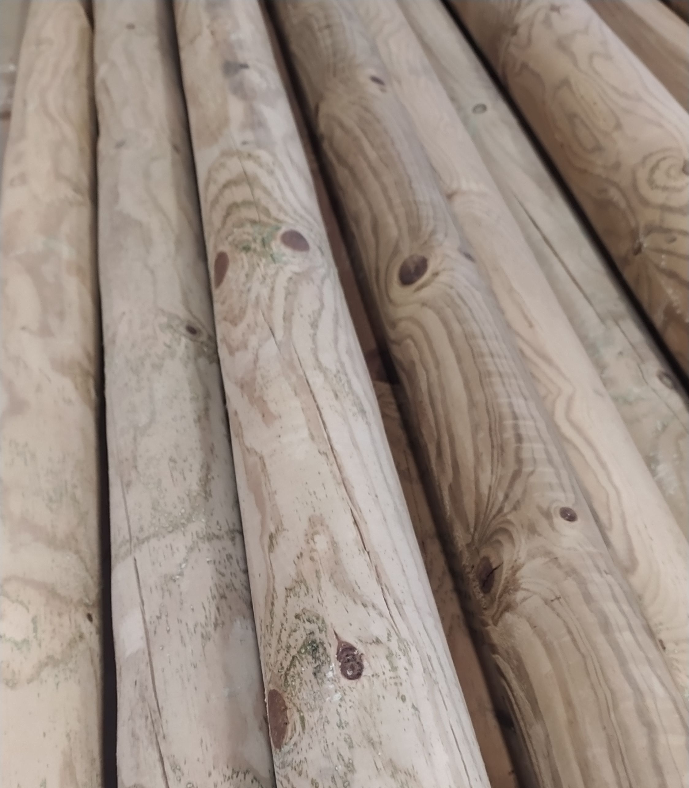 tablas de madera oscura 2